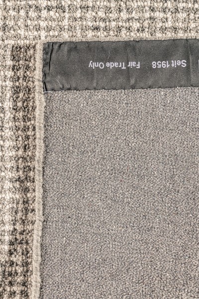 Design Teppich Grid