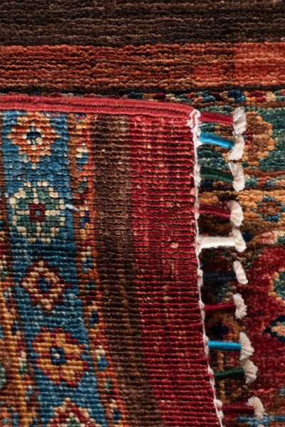 Gabbeh-Teppich rote Schmuckbänder